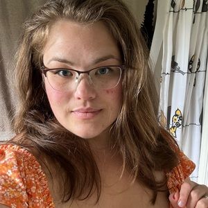 Meet your Posher, June